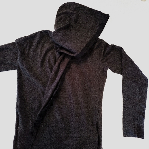 Super soft Adidas Climalite hooded top in charcoal and black S - Picture 16 of 16